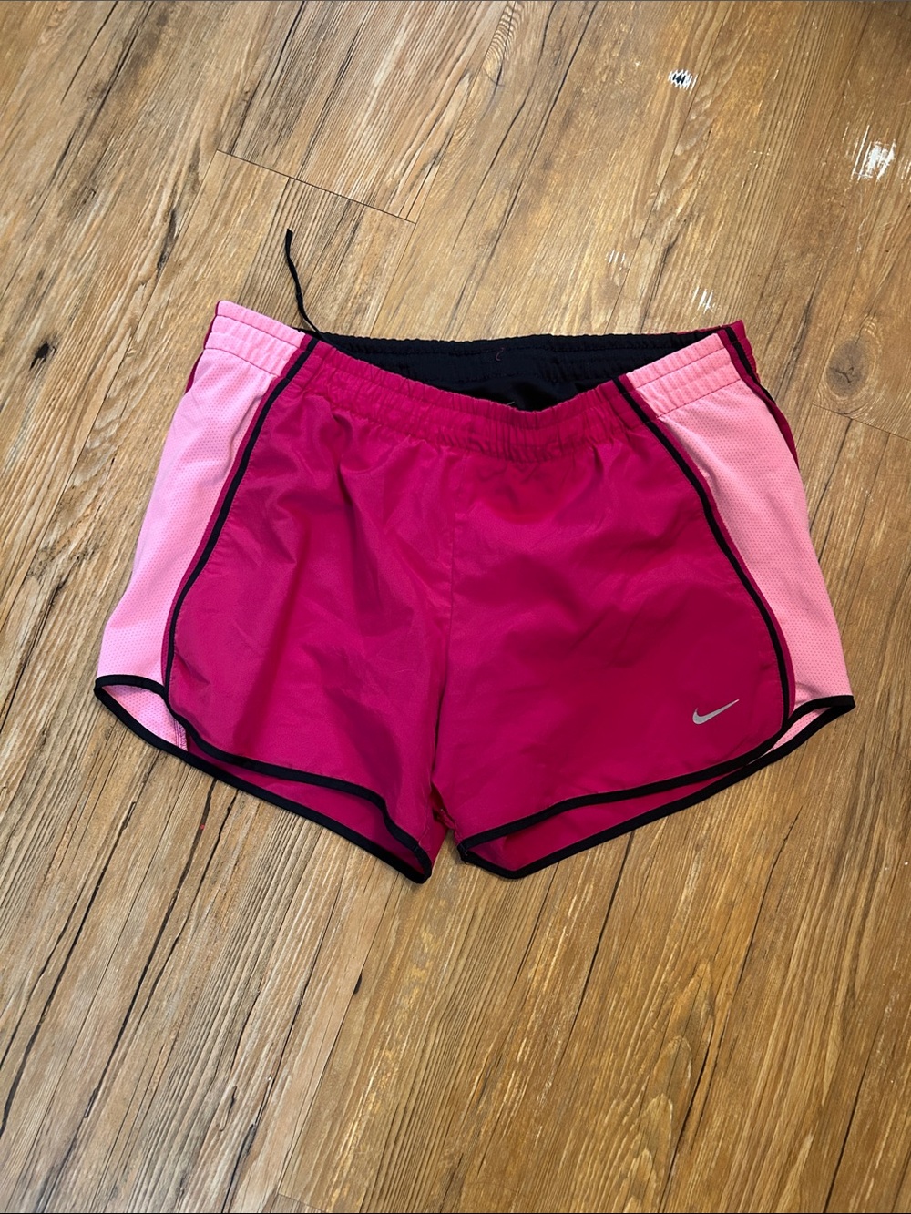 Nike Women’s Shorts Pink Size Small